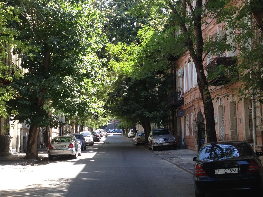 Alaroid'S Gt Apartment Тбилиси Екстериор снимка