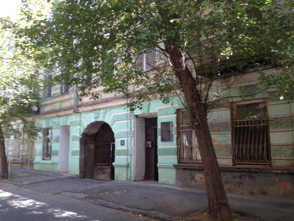 Alaroid'S Gt Apartment Тбилиси Екстериор снимка
